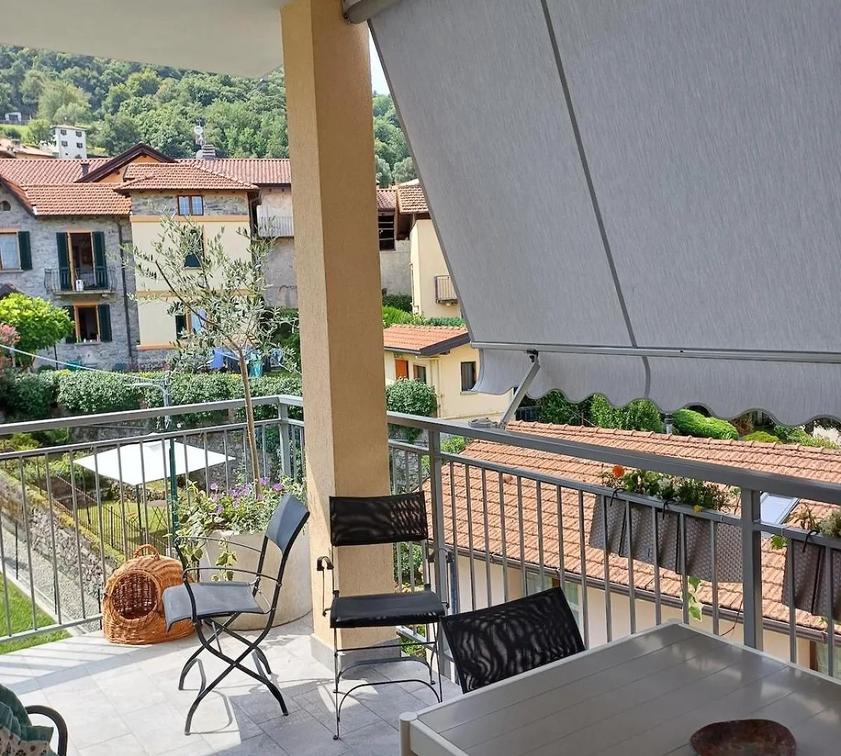 Lake Como Retreat,Ac,Pool,Ev Car بيلاجيو شقة